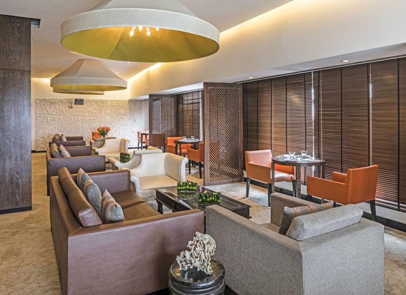 1000192577 Hotels luxury experience
